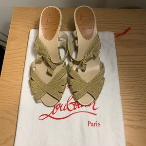 Louboutin espadrille wedge - gold